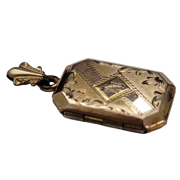 Gold Filled Vintage Hinged Square Locket With Black & White Photos Pendant E848 - Picture 4 of 9